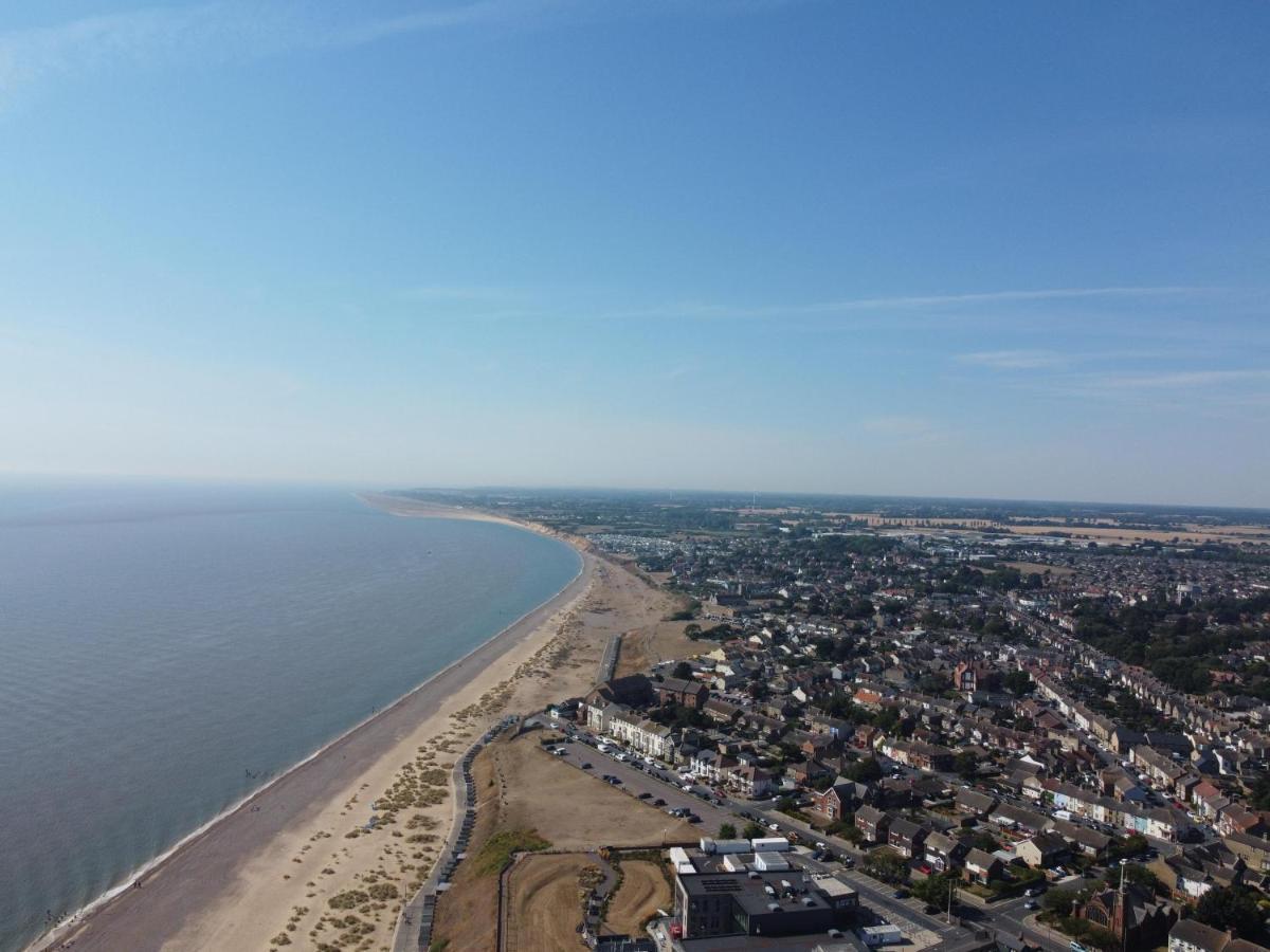 Superb Caravan By The Seaside In Kessingland, Suffolk Ref 90040Sg Benacre エクステリア 写真